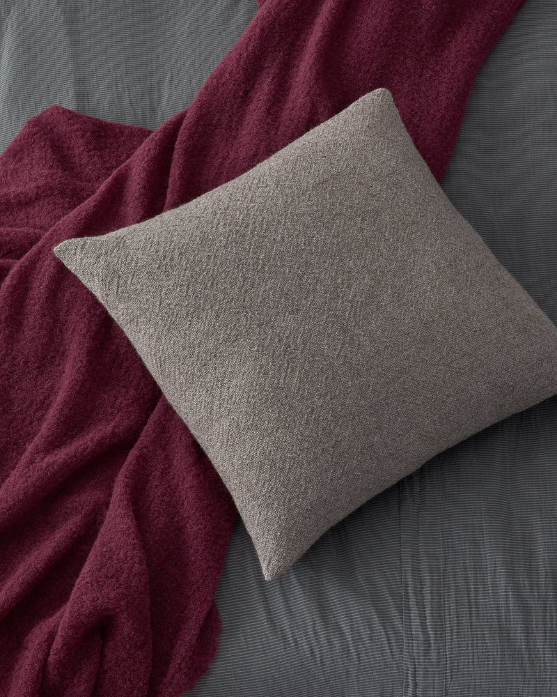 Des Cushion
