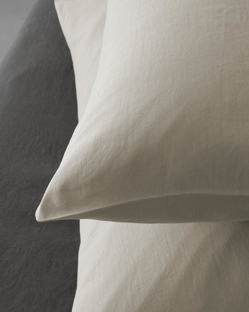 Miro Plain Pillow Cases Set